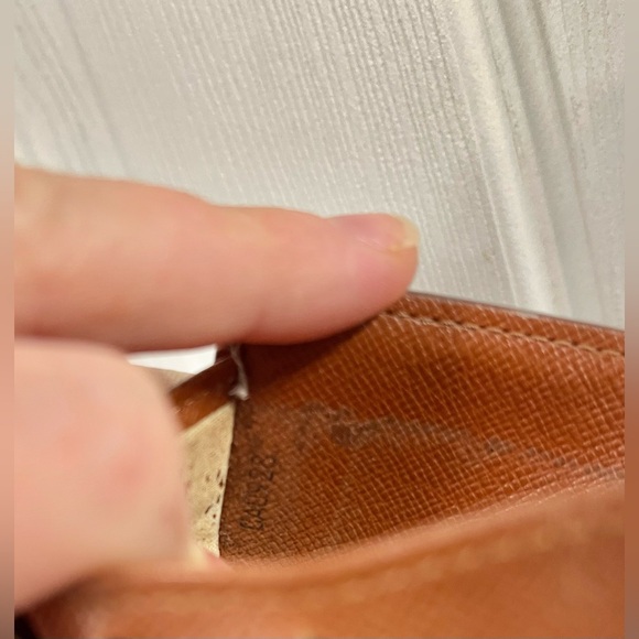 Louis Vuitton Monogram Wallet - Picture 10 of 10